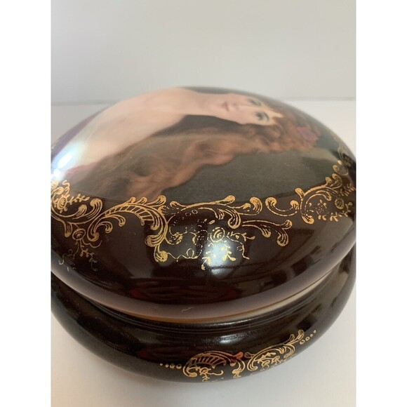 Royal‎ Vienna Porcelain Trinket Box 1920s Auburn Lady - Picture 2 of 7
